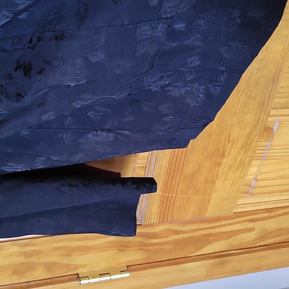 Chelsea28 Floral Print Blazer Black on Black NWT - Picture 5 of 6